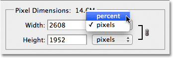 Mengubah jenis pengukuran dari piksel ke persen di kotak dialog Image Size. Image © 2012 Photoshop Essentials.com