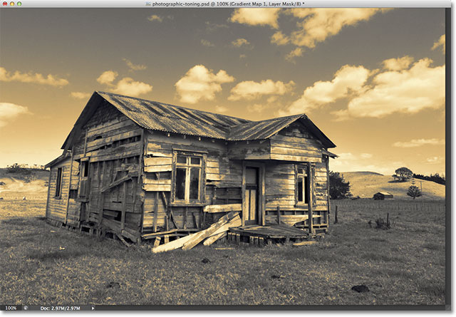 Foto dengan Gold-Selenium 2 Fotografi Toning ditetapkan diterapkan. Image © 2012 Photoshop Essentials.com