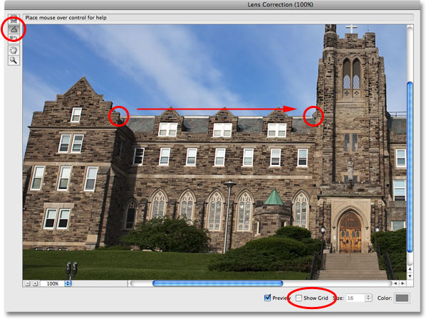 Выпрямление изображения в диалоговом окне коррекции для объектива в Photoshop. Image © 2009 Photoshop Essentials.com.
