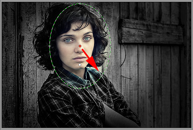 Mengklik dan menyeret keluar Filter Radial kedua. Image © 2013 Photoshop Essentials.com