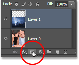 Mengklik ikon Add Layer Mask pada panel Layers. Image © 2013 Photoshop Essentials.com