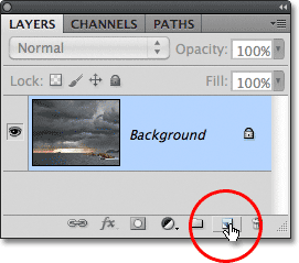 The New Layer icon di Photoshop. Gambar © 2011 Photoshop Essentials.com.