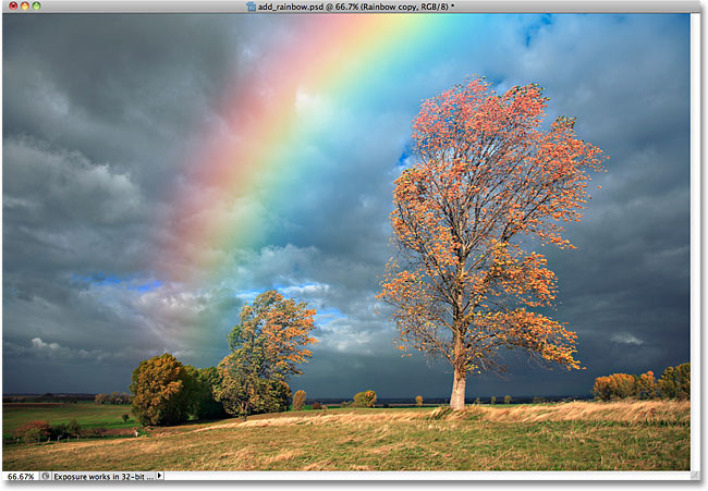 Pelangi di foto sekarang terlihat lebih cerah. Image © 2010 Photoshop Essentials.com