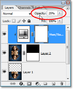 Menurunkan opacity dari lapisan penyesuaian.