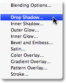 Memilih layer style drop shadow di Photoshop. Gambar © 2008 Photoshop Essentials.com.