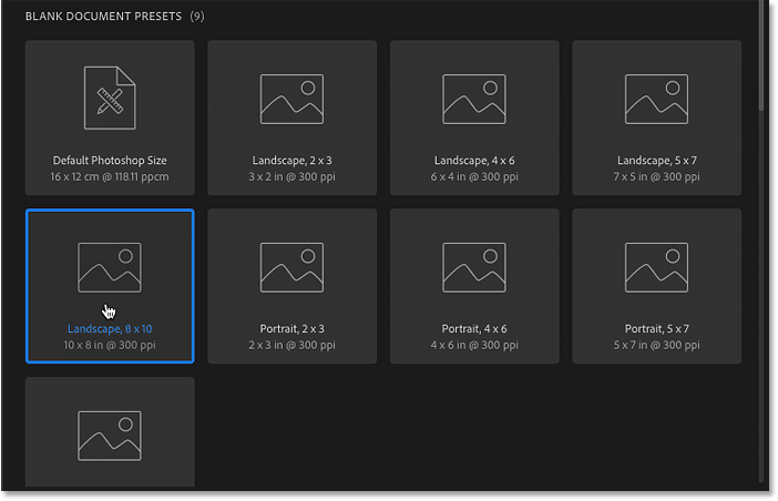 Choosing a preset document size in Photoshop CC.