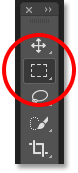 يعرض شريط أدوات Photoshop أداة التحديد المستطيل كأداة افتراضية.