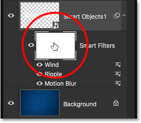 Selecting the layer mask for the Smart Filters. 