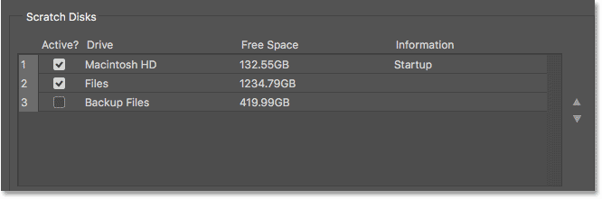 Setting the scratch disk options in Photoshop.