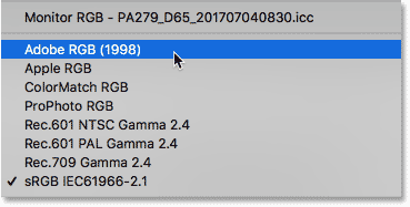 Alegerea spațiului de culoare Adobe RGB în caseta de dialog Color Settings.