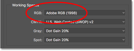 تم تغيير مساحة عمل RGB في Photoshop إلى Adobe RGB.