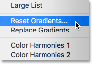 Memilih ulang Gradien dari menu Gradient Editor.  Gambar © 2015 Steve Patterson, Photoshop Essentials.com