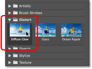 Selecting the Diffuse Glow filter in the Filter Gallery in Photoshop