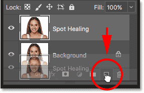 عمل نسخة من طبقة Spot Healing في لوحة Layers في Photoshop