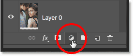 النقر فوق أيقونة New Fill أو Adjustment Layer في لوحة Layers