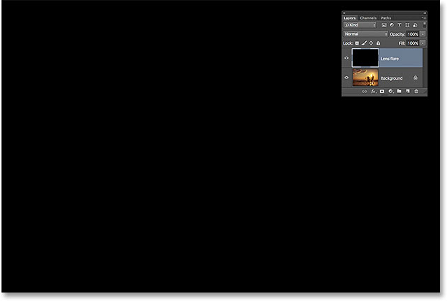 El documento después de rellenar la capa Lens flare con negro.