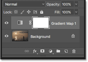 تعرض لوحة Layers الآن طبقة ضبط Gradient Map. 