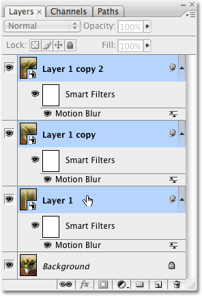 Selecting multiple layers at once in Photoshop CS3. Image © 2009 Photoshop Essentials.com.