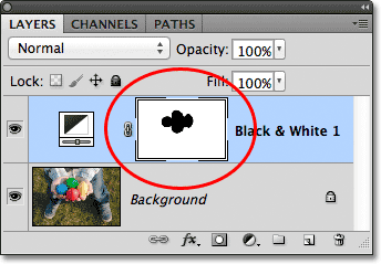 طبقة ضبط Black & White في لوحة Layers.  صورة © 2012 Photoshop Essentials.com