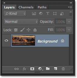 تعرض لوحة Layers في Photoshop CS6 الصورة على طبقة الخلفية.